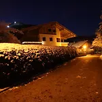 Vronis Waldhaus Adults Only Apartmanhotel 4*
