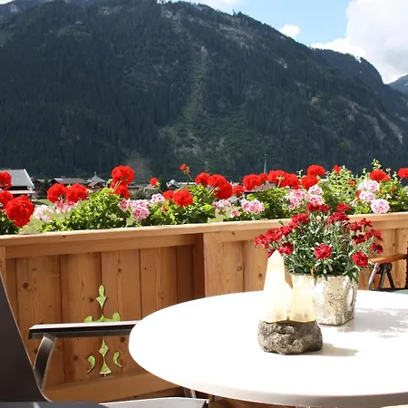 Apart-hotel Vronis Waldhaus Adults Only