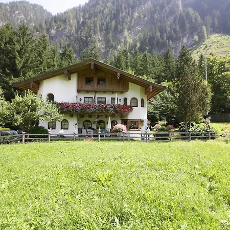 Vronis Waldhaus Adults Only Apartahotel 4*