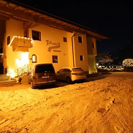 Vronis Waldhaus Adults Only Майрхофен