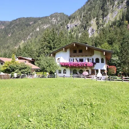 Vronis Waldhaus Adults Only Апарт-отель Майрхофен