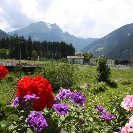 Vronis Waldhaus Adults Only 4* Майрхофен